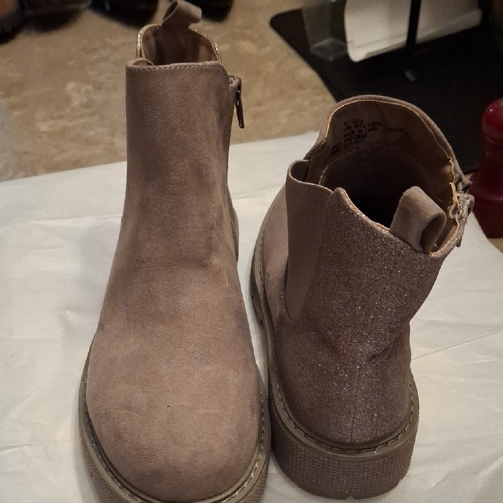 Steve Madden Kids Taupe Ankle Boots